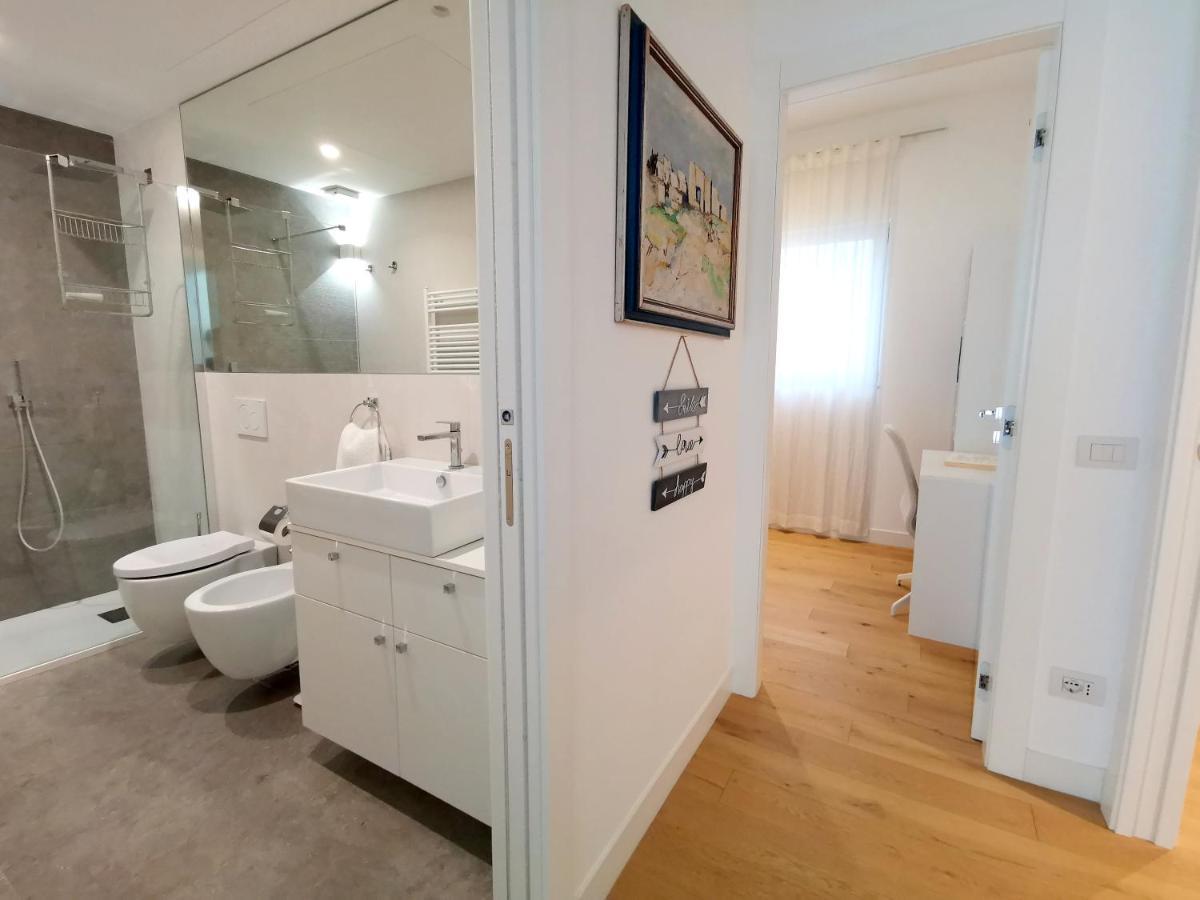 Casa Meltemi Apartment Bari Bagian luar foto